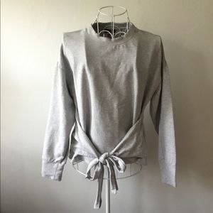 Vince Camuto grey Crewneck with tie
